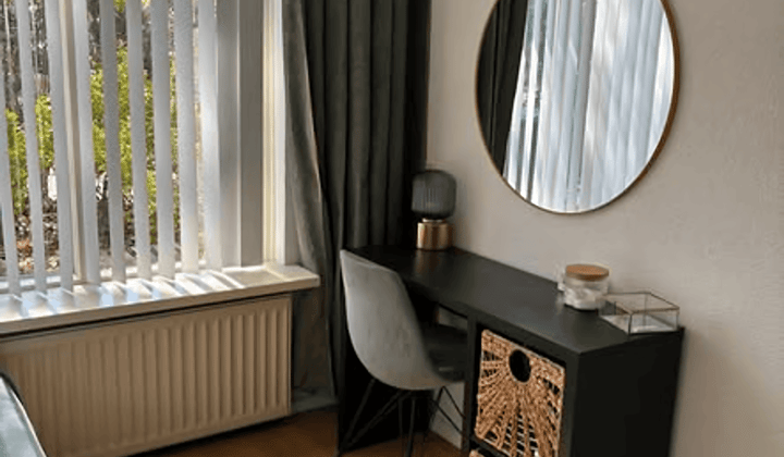 Kamer · €370,-