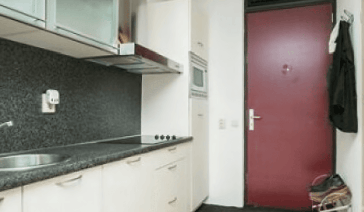 Kamer · 18 m² · €685,-