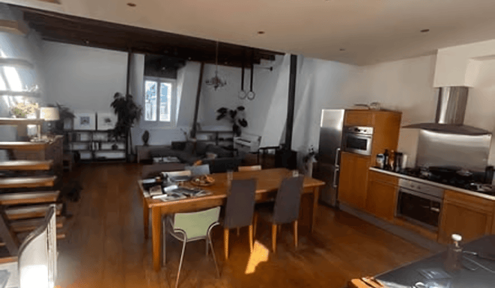 Kamer · 22 m² · €1050,-