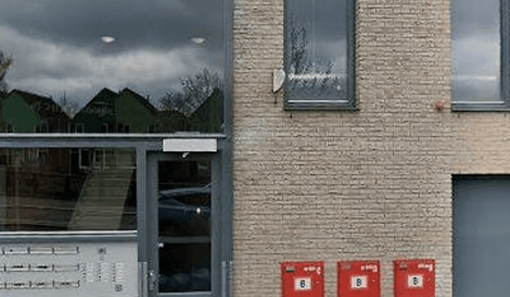 Gemeubileerd appartement met balkon en werkplek
