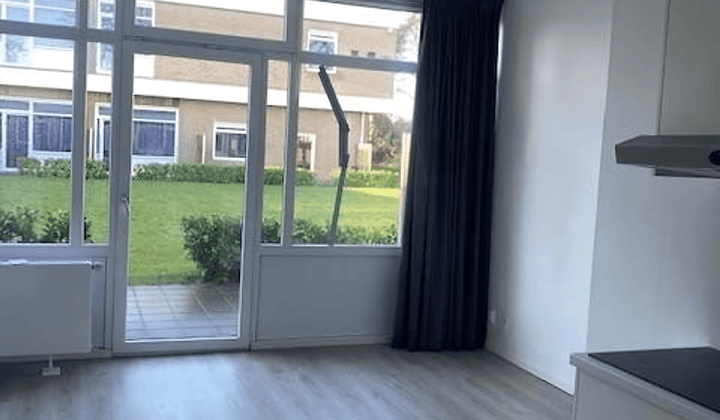 Studio · 25 m² · €815,-