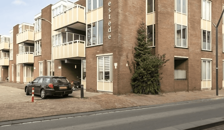 Appartement · 54 m² · €843,-