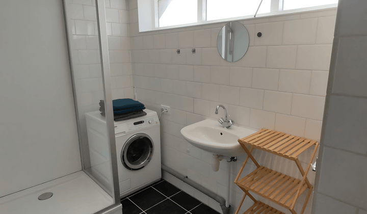 Studio · 20 m² · €1195,-