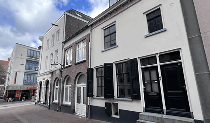 Huis · 80 m² · €1750,-