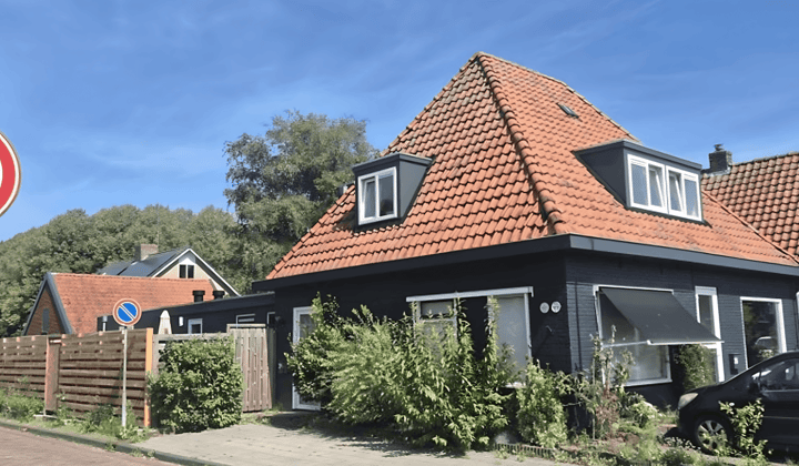 Huis · 120 m² · €1595,-