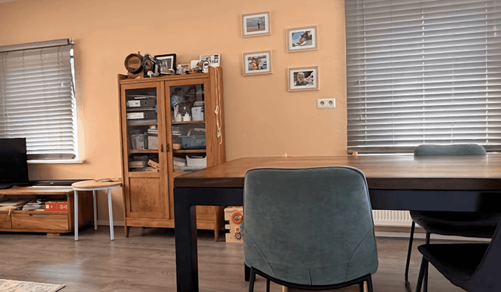 Huis · 100 m² · €1350,-