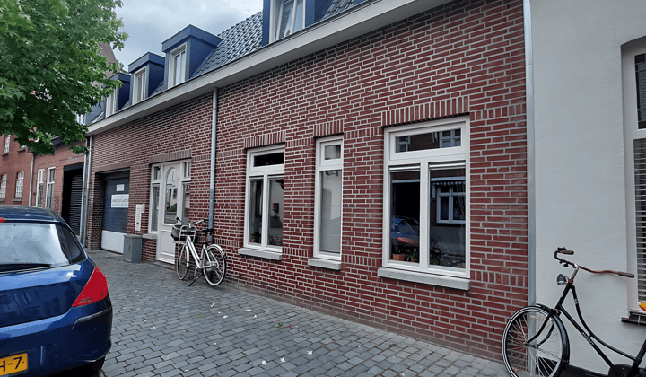 Gestoffeerd appartement met balkon en 1 slaapkamer