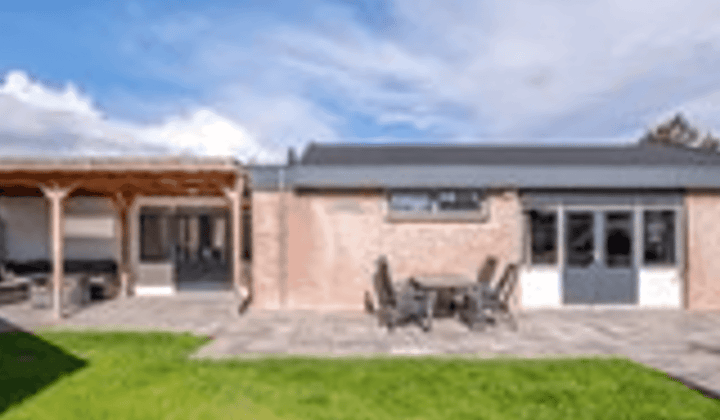 Huis · 80 m² · €1500,-