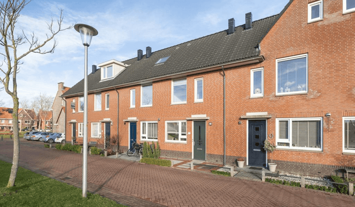 Huis · 99 m² · €2300,-