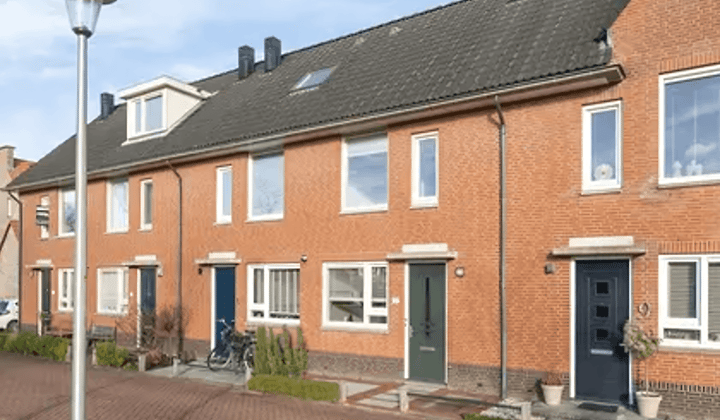 Huis · 99 m² · €2300,-
