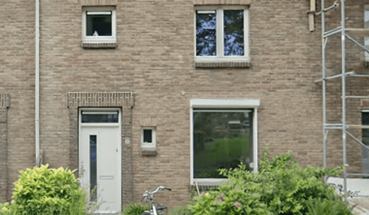 Huis · €767,-
