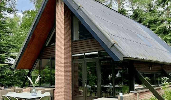 Huis · 152 m² · €2300,-