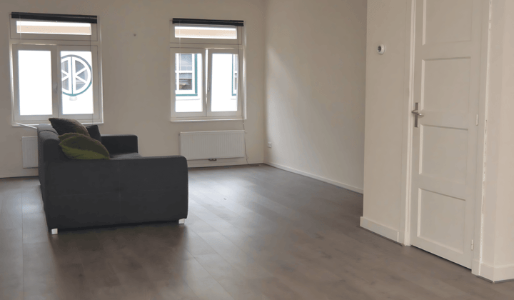 Appartement · 81 m² · €1493,-