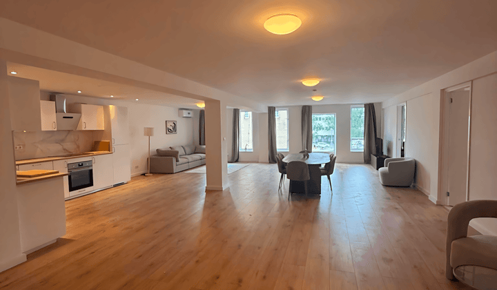Appartement · 132 m² · €2600,-