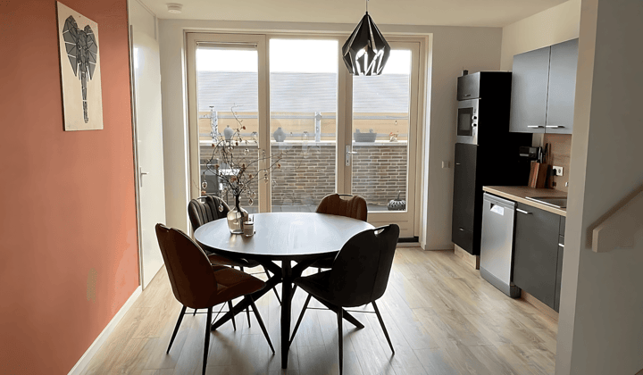 Appartement · 80 m² · €1765,-