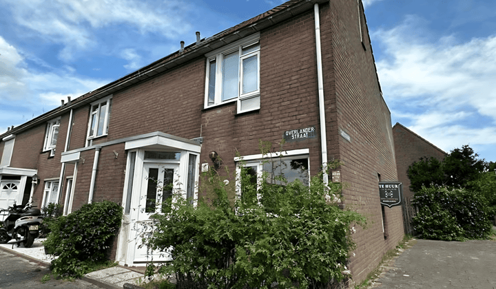 Huis · 108 m² · €2100,-