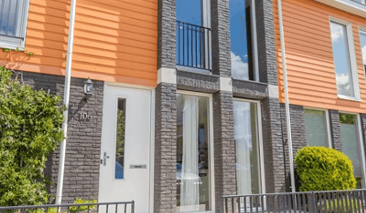 Huis · 110 m² · €2150,-