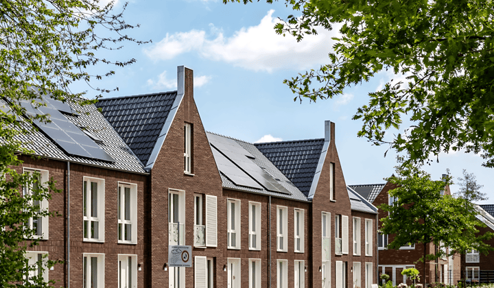 Eengezinswoning met tuin en parkeergelegenheid