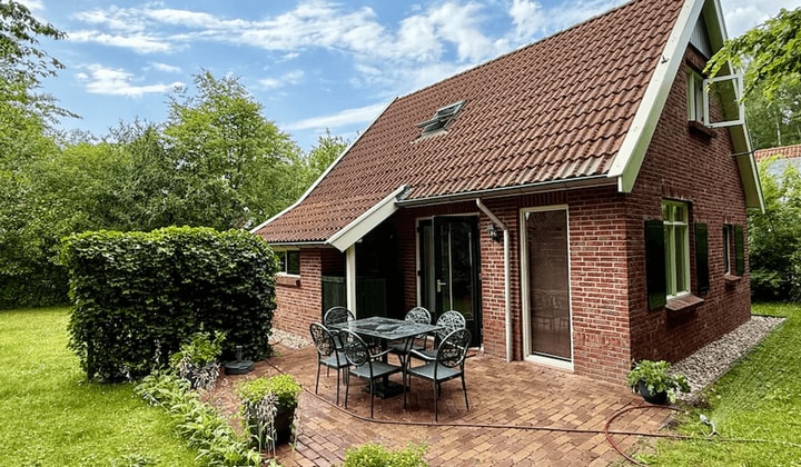 Huis · €2263,-