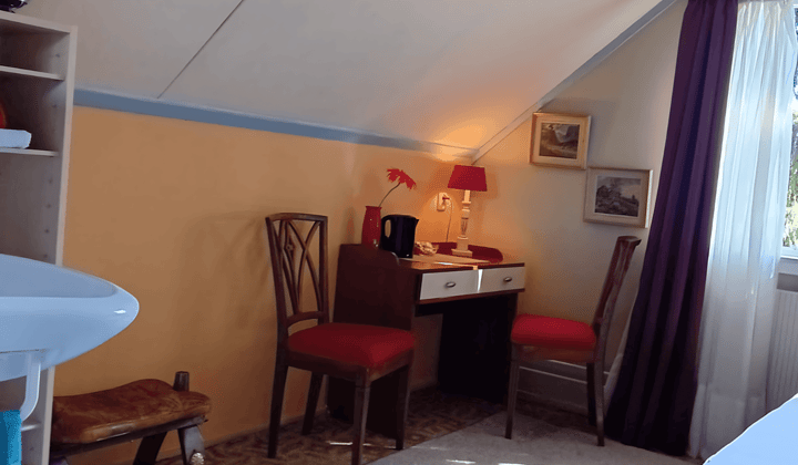 Kamer · 15 m² · €1000,-