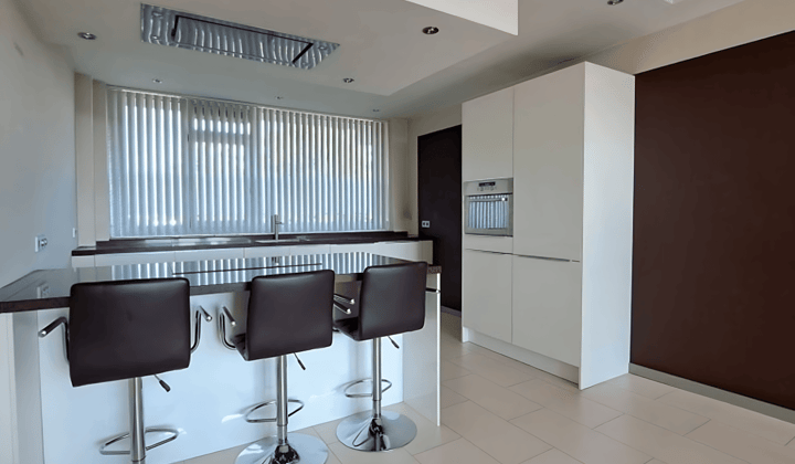 Appartement · 80 m² · €1125,-