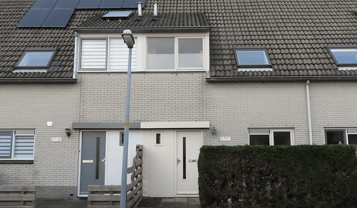 Huis · 120 m² · €1317,-