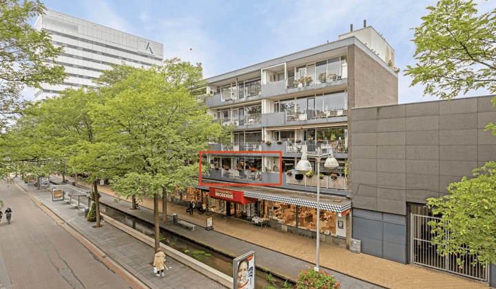 Appartement · 90 m² · €2000,-