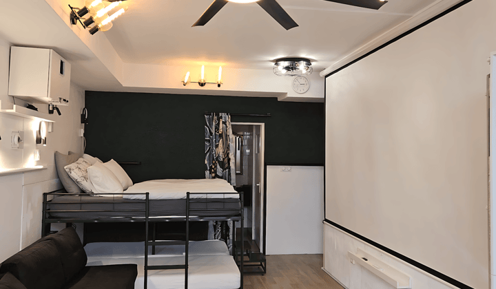 Studio · 60 m² · €2499,-