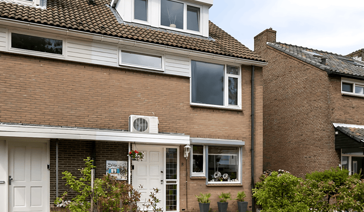 Huis · 116 m² · €2850,-