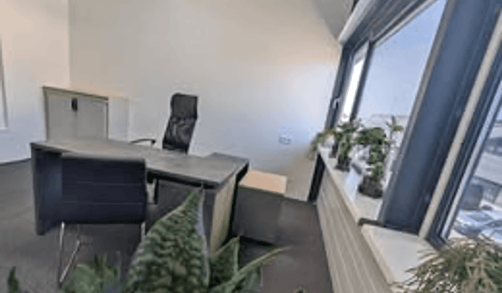 Kantoor · €600,-