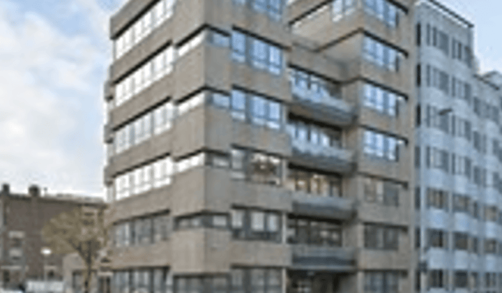 Kantoor · 153 m² · €1975,-
