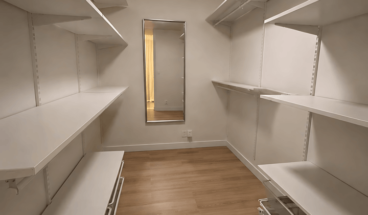 Huis · 119 m² · €2400,-