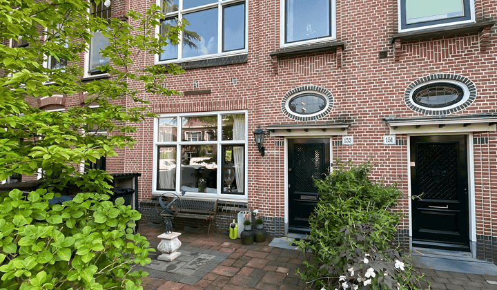 Huis · 176 m² · €3450,-