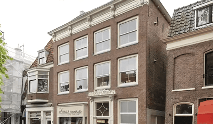 Huis · €1750,-