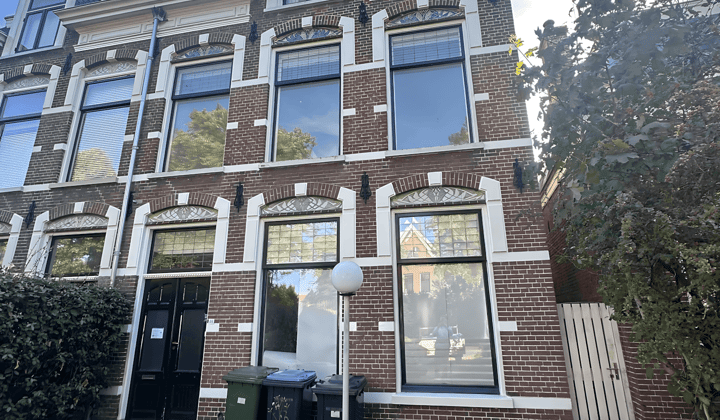 Appartement · 127 m² · €1600,-