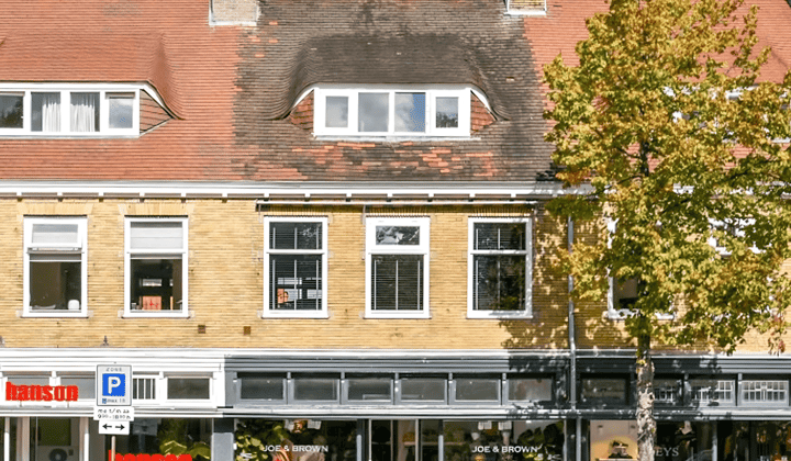 Appartement met twee slaapkamers en gemeubileerd