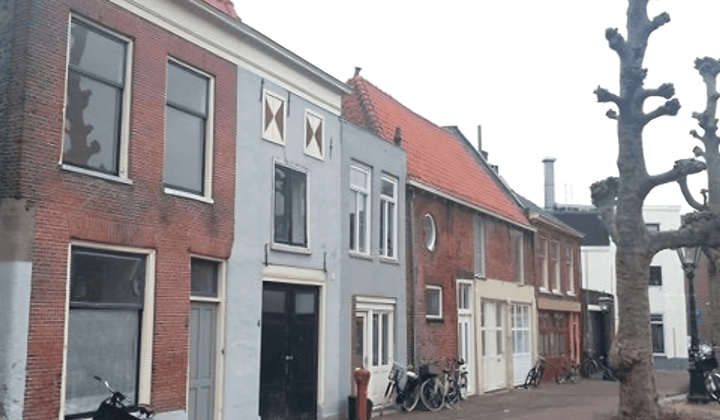 Studio · 30 m² · €1005,-