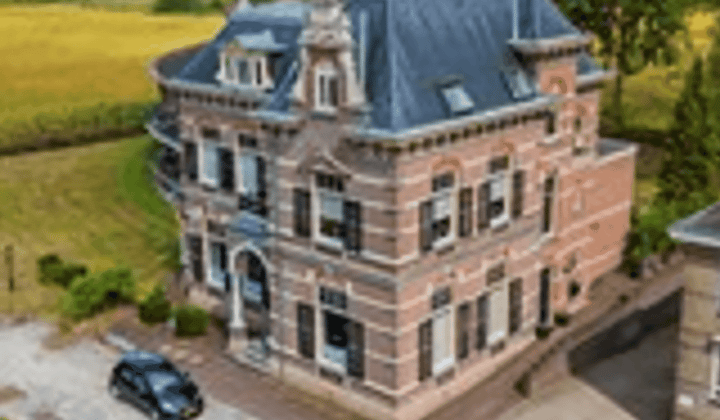 Appartement · 140 m² · €2250,-