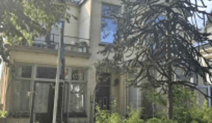 Studio · 38 m² · €700,-