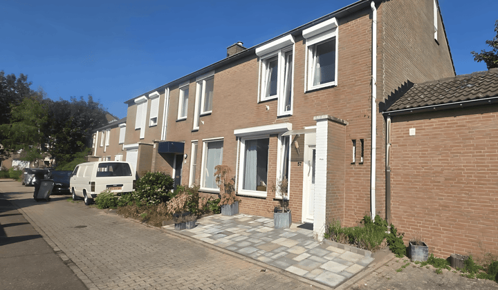 Huis · 111 m² · €1995,-