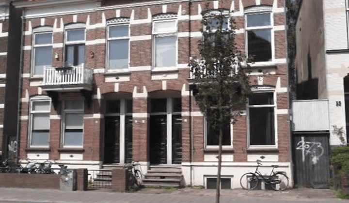 Studio · 41 m² · €875,-