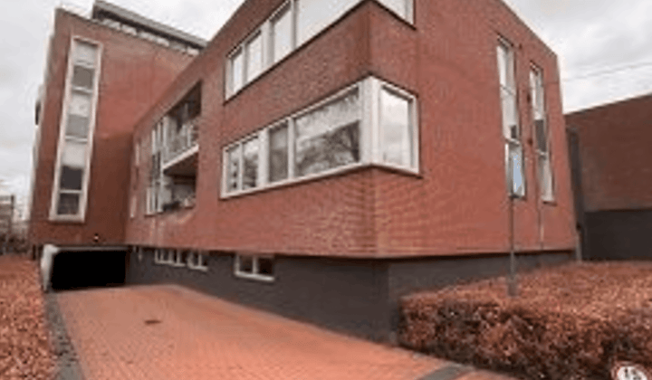 Parkeerplaats · 10 m² · €1255,-