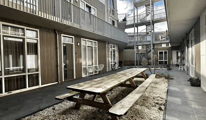 Appartement · 49 m² · €1425,-