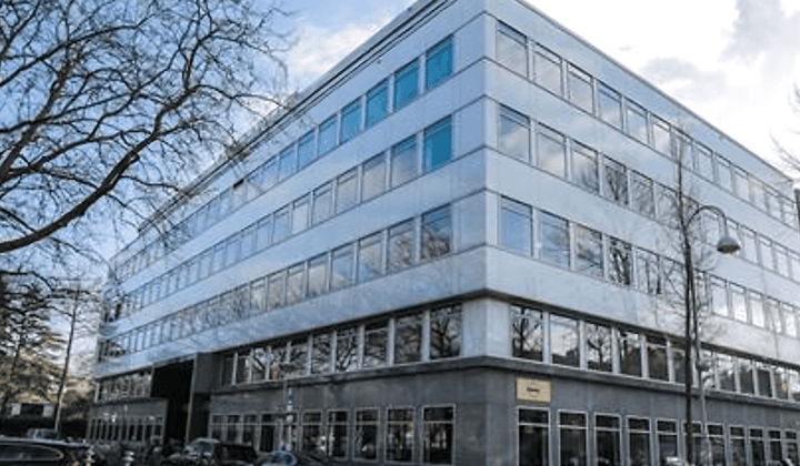 Kantoor · 430 m² · €650,-
