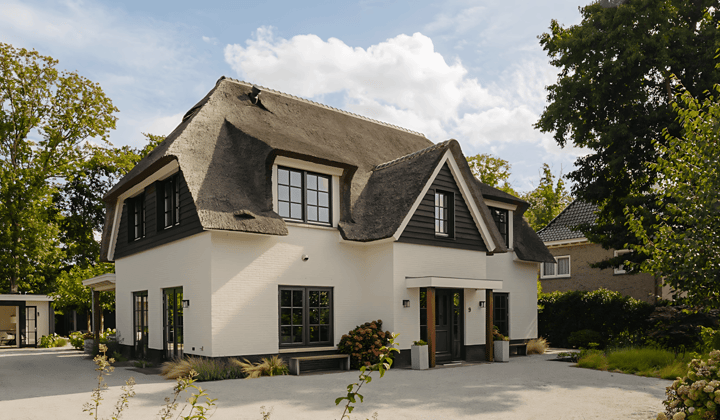 Huis · 286 m² · €5500,-