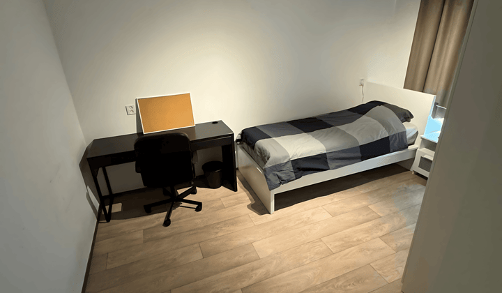 Kamer · 8 m² · €525,-