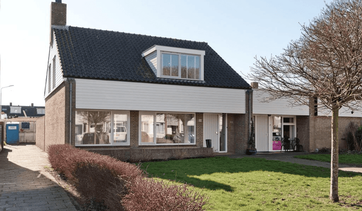 Huis · 142 m² · €3000,-