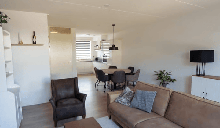 Huis · 110 m² · €2995,-