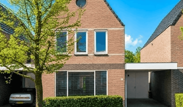 Huis · 135 m² · €2500,-