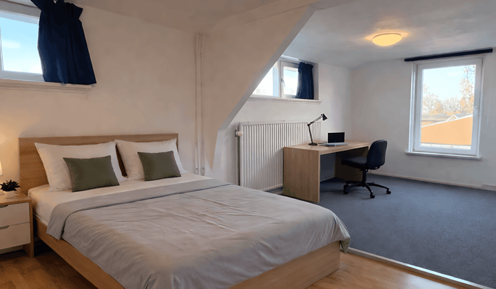 Kamer · 10 m² · €380,-